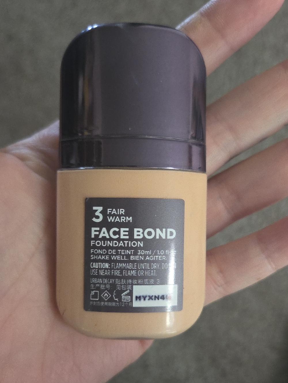 Urban Decay Face Bond Foundation - Fair Warm (Shade 3)